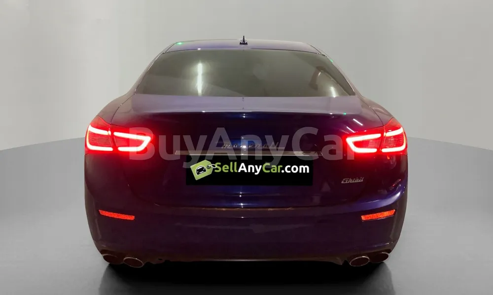 Vehicle photo 2