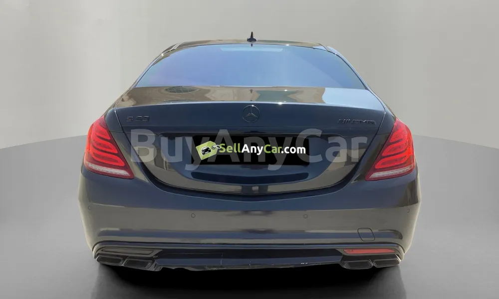Vehicle photo 2