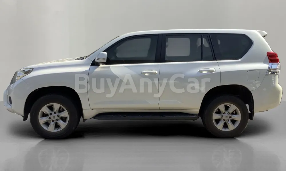 Vehicle photo 4