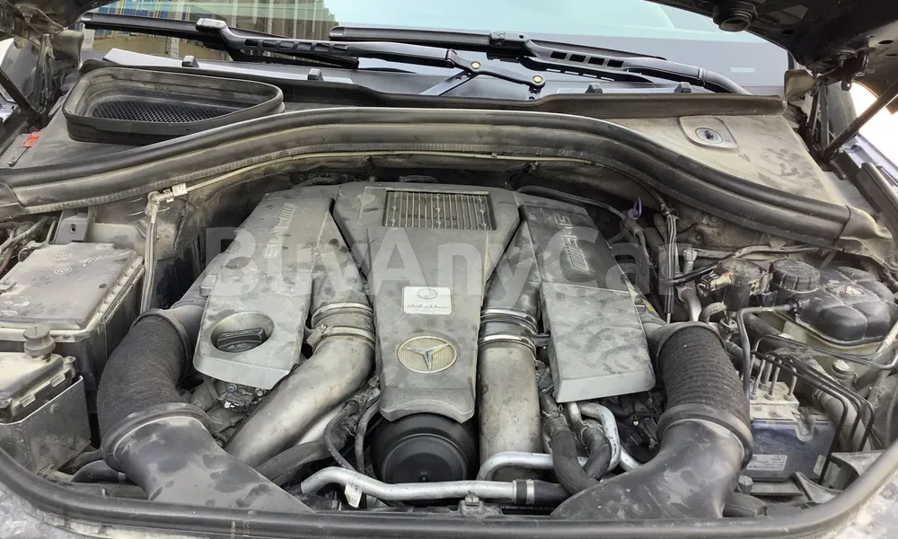 Vehicle photo 6