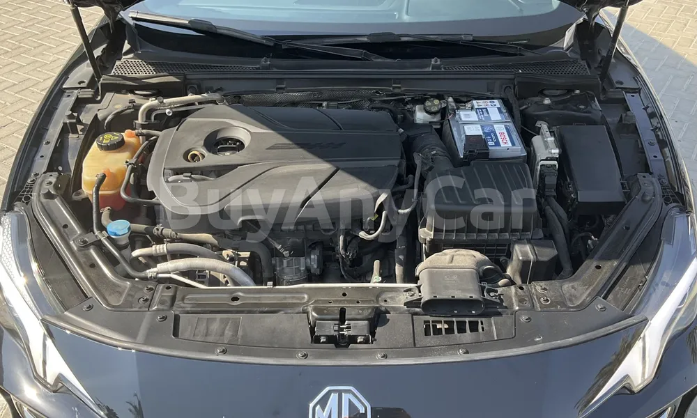 Vehicle photo 6