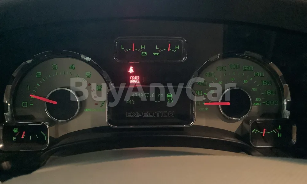 Vehicle photo 7