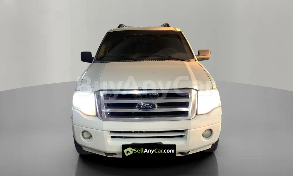 Vehicle photo 1
