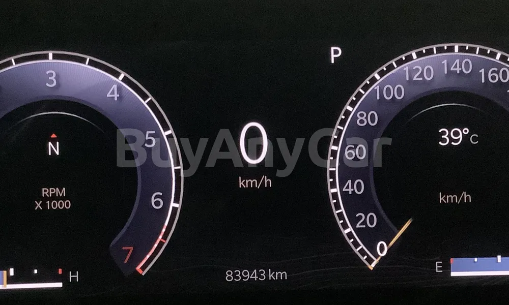 Vehicle photo 7