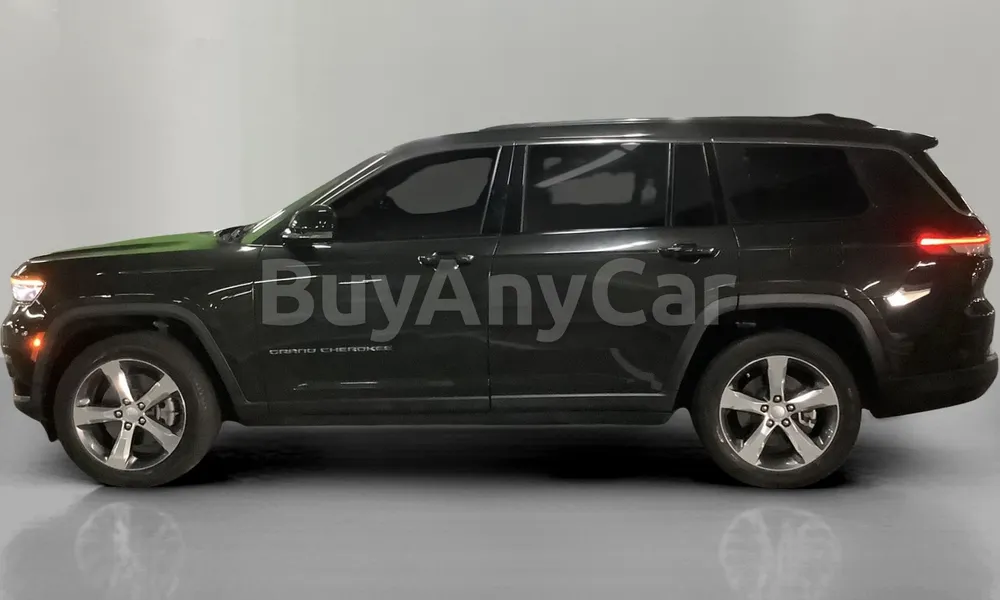 Vehicle photo 4