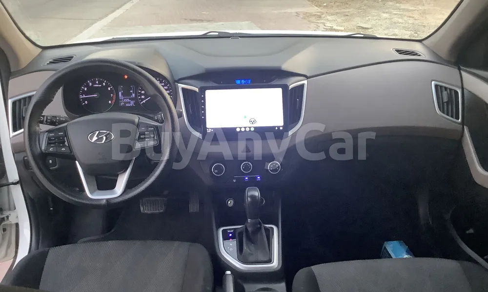 Vehicle photo 8