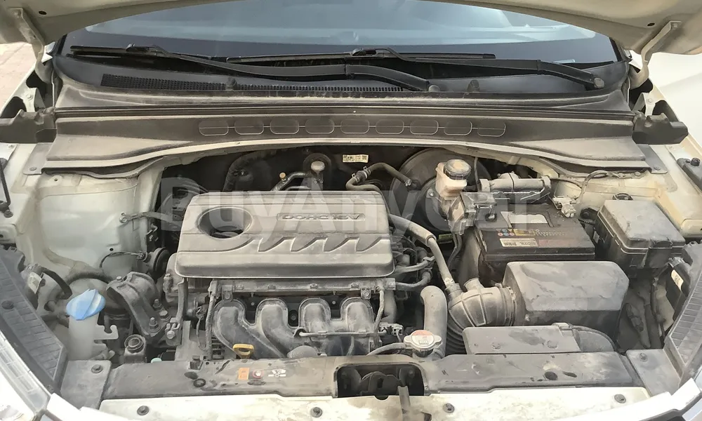 Vehicle photo 6