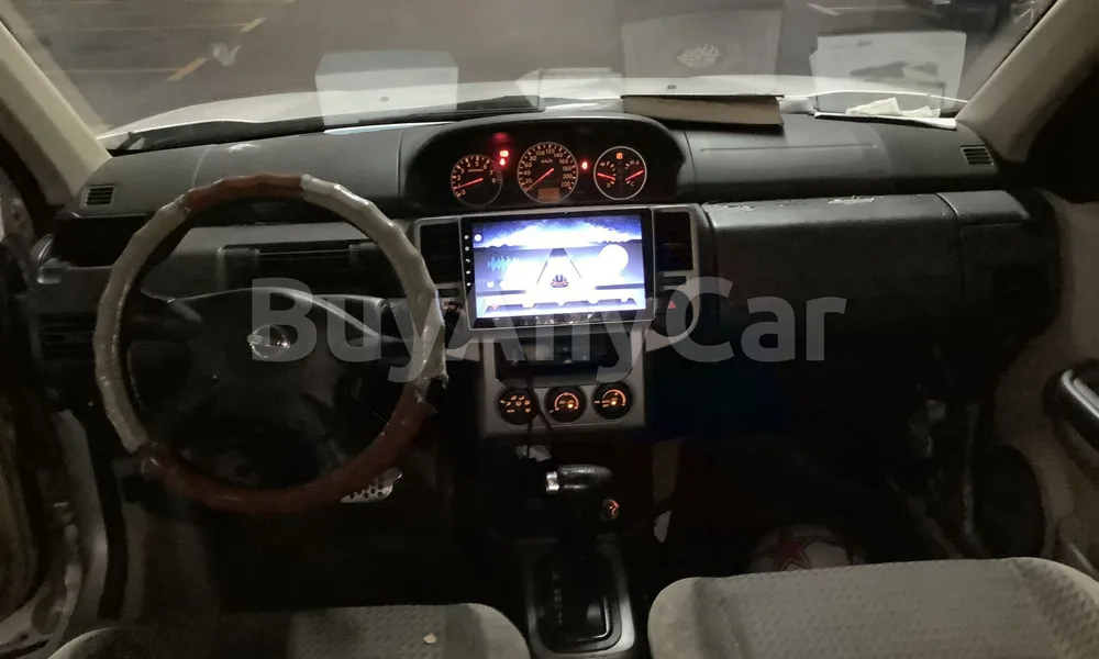 Vehicle photo 8
