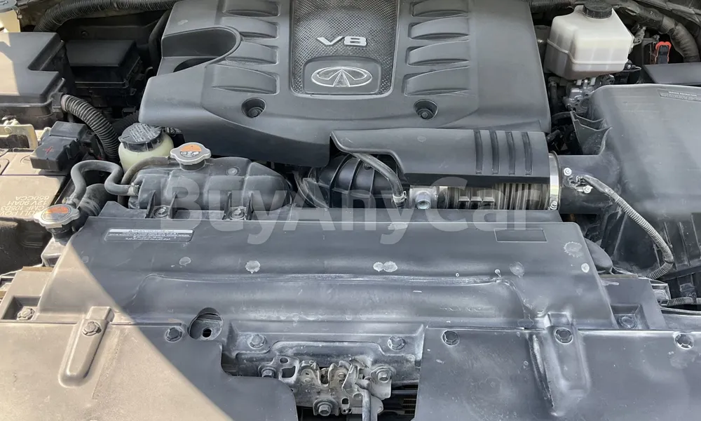 Vehicle photo 8