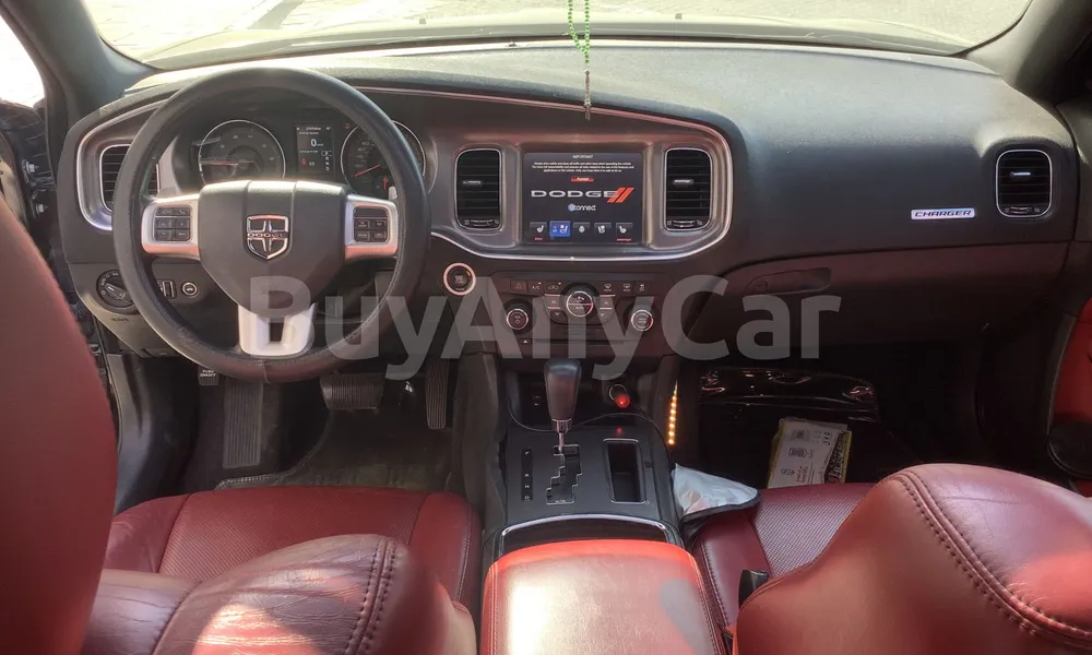 Vehicle photo 8