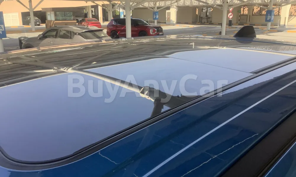 Vehicle photo 5