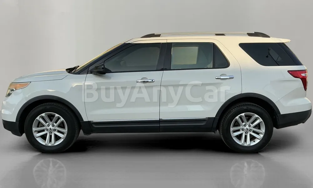 Vehicle photo 4