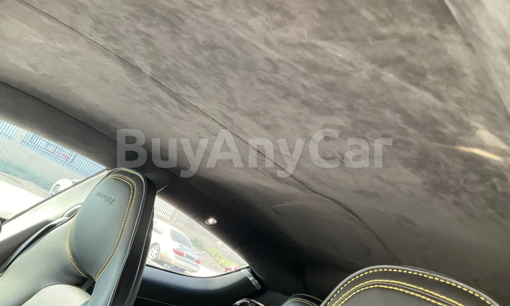 Vehicle photo 9