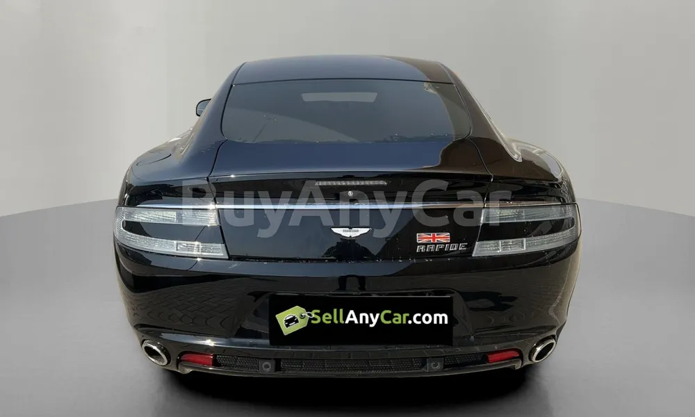 Vehicle photo 2