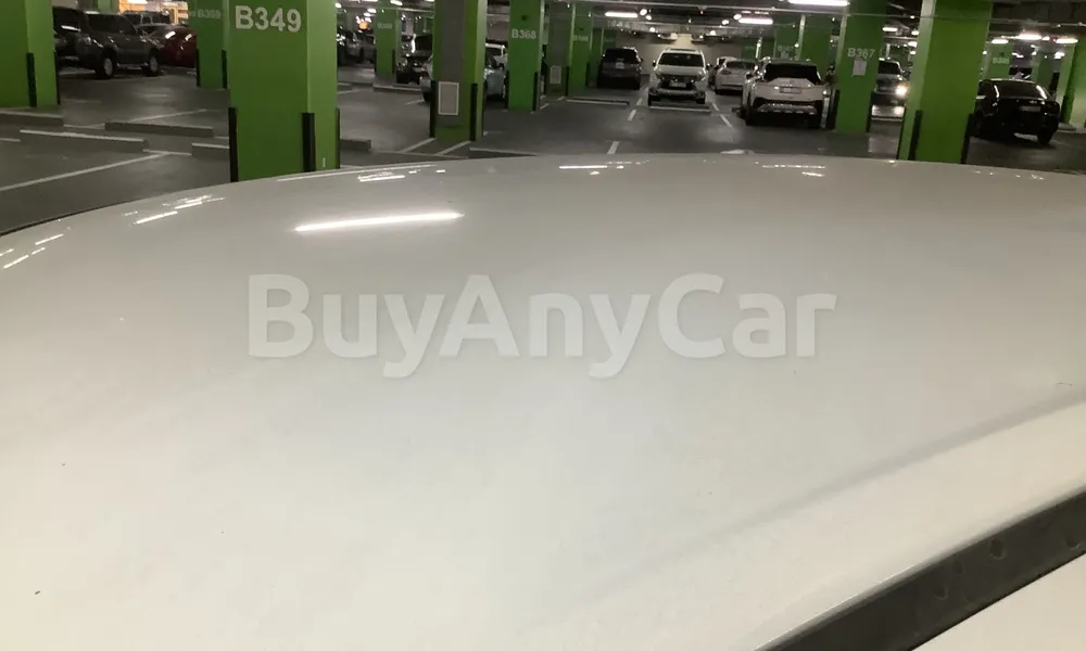 Vehicle photo 6