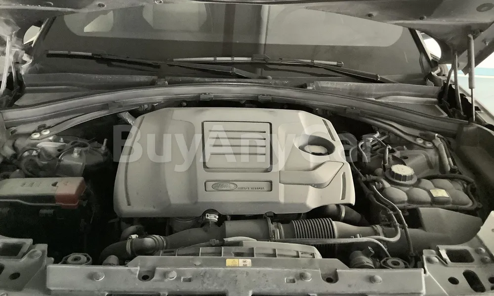 Vehicle photo 6
