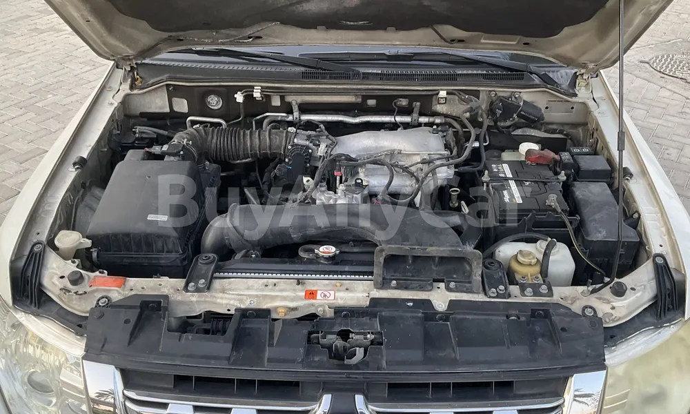 Vehicle photo 6