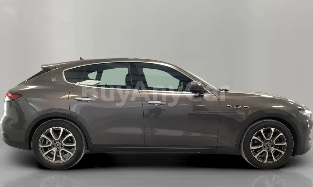 Vehicle photo 3