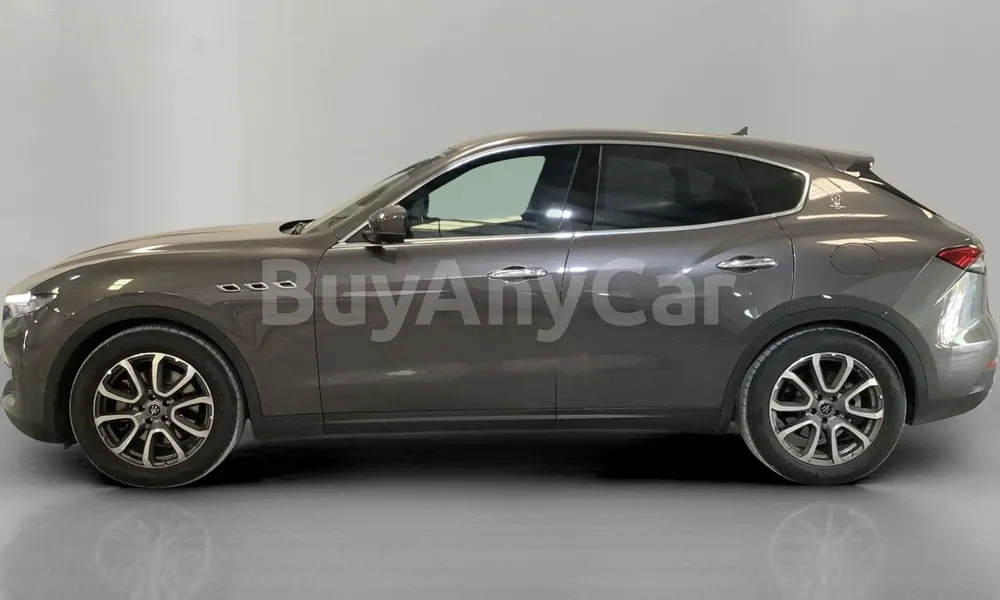 Vehicle photo 4