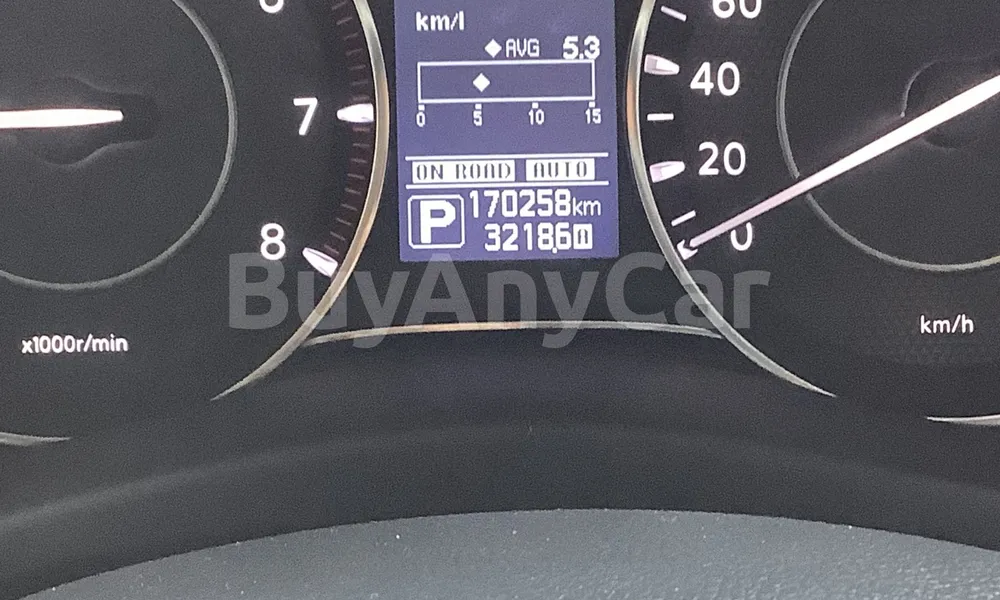 Vehicle photo 8
