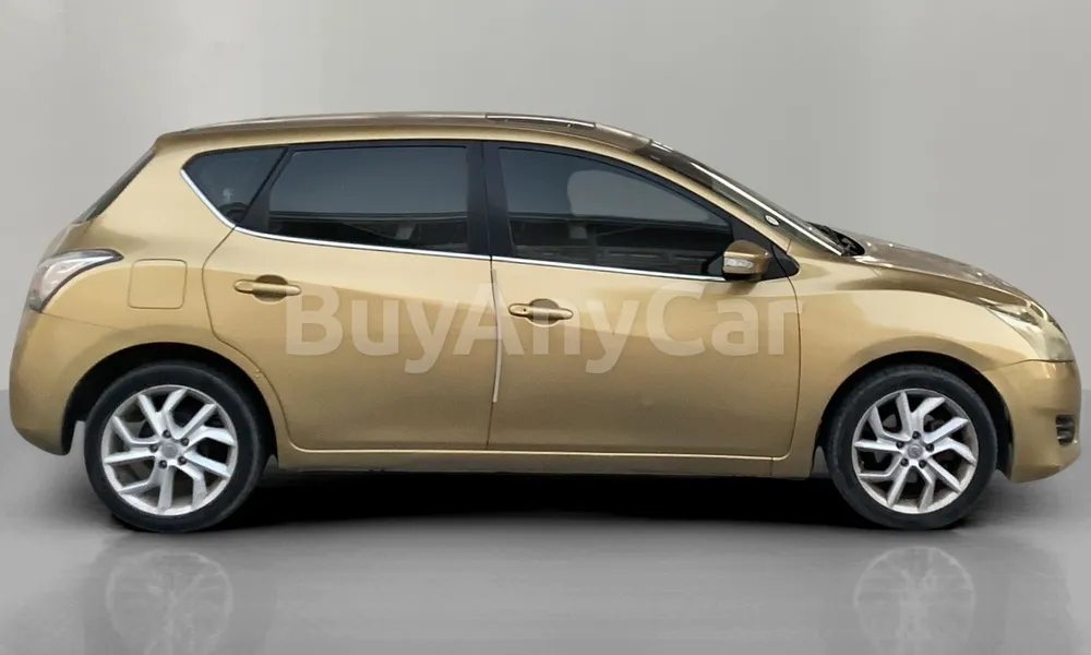 Vehicle photo 3
