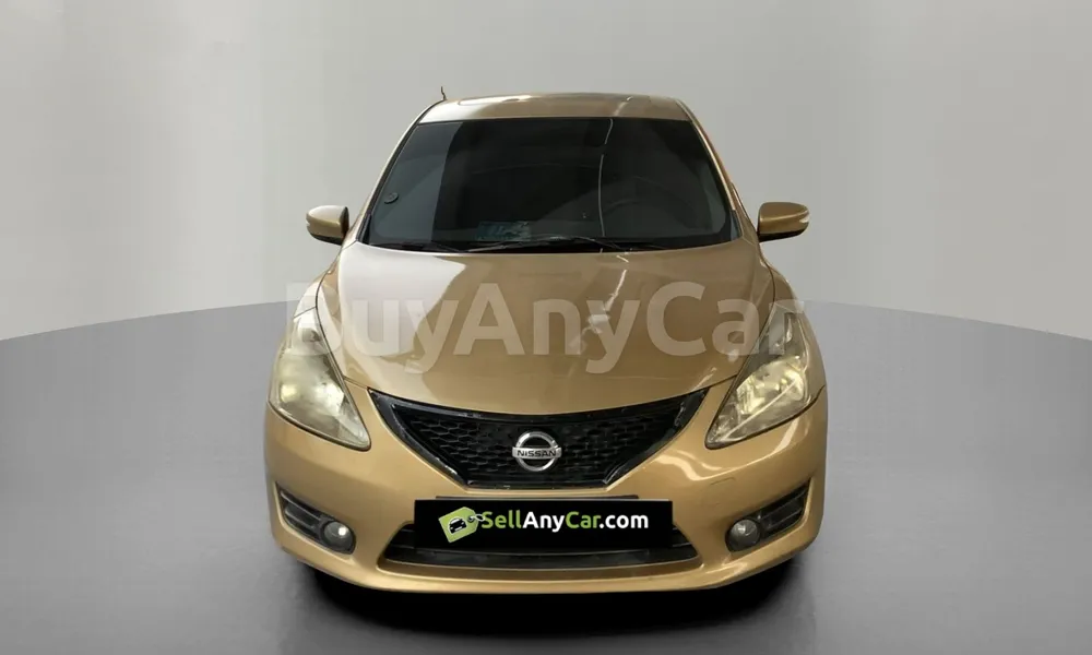 Vehicle photo 1