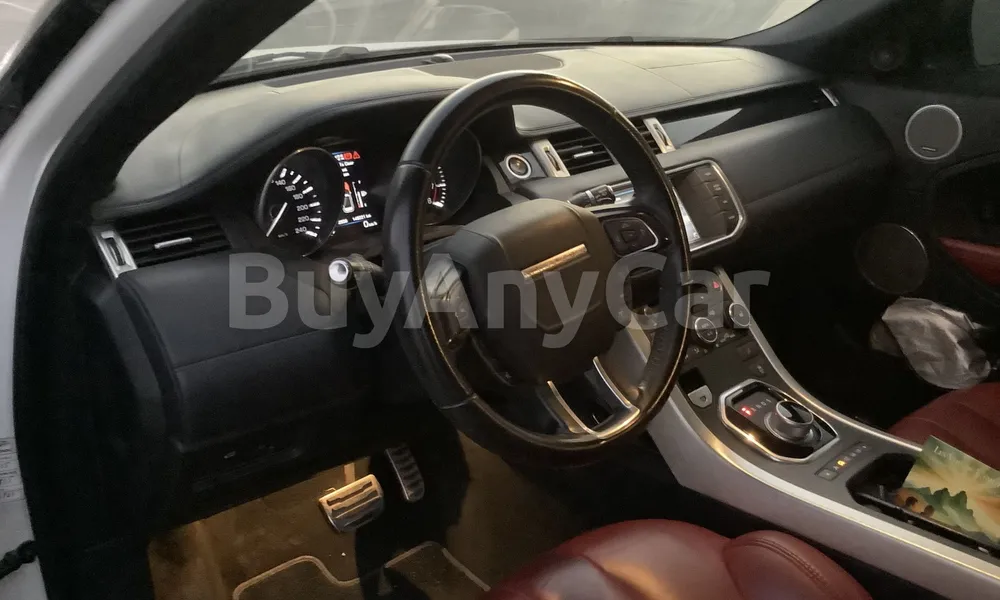 Vehicle photo 8