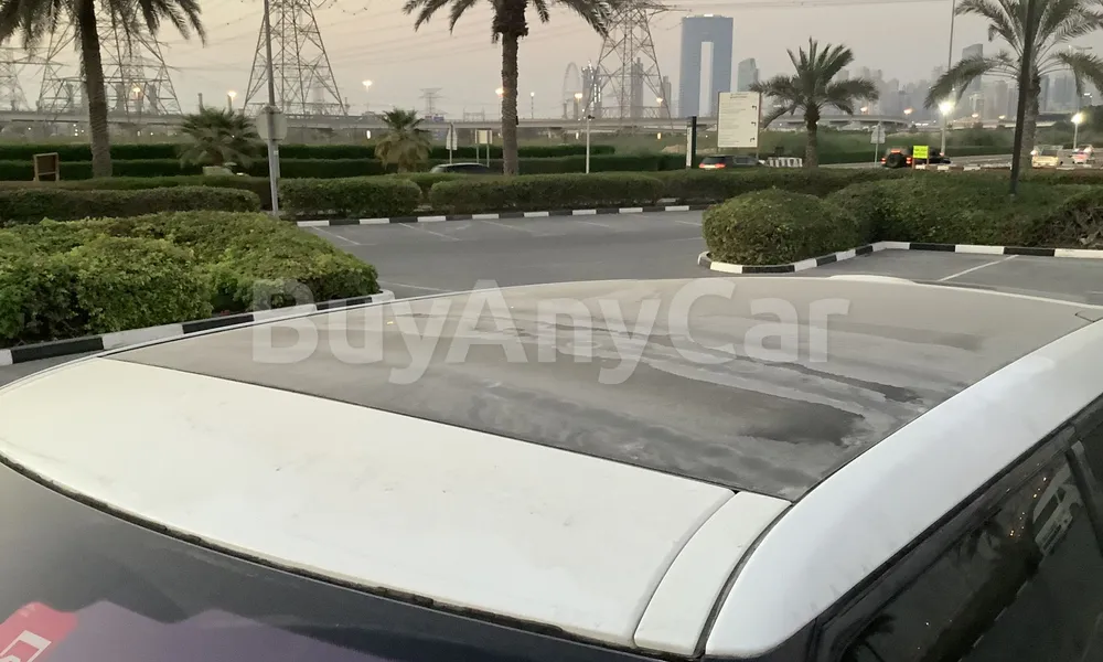 Vehicle photo 5