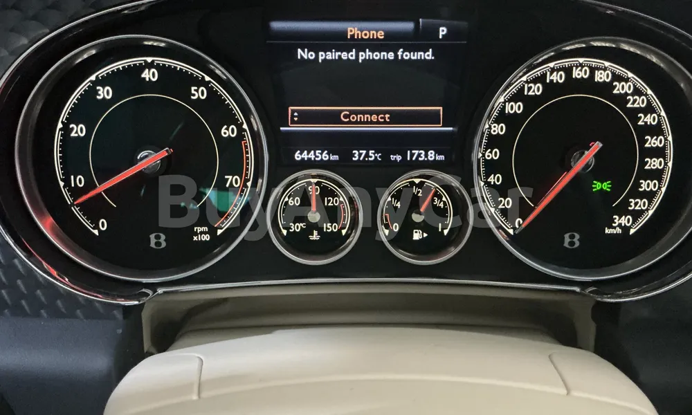Vehicle photo 6