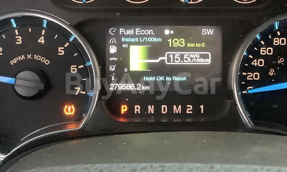 Vehicle photo 8