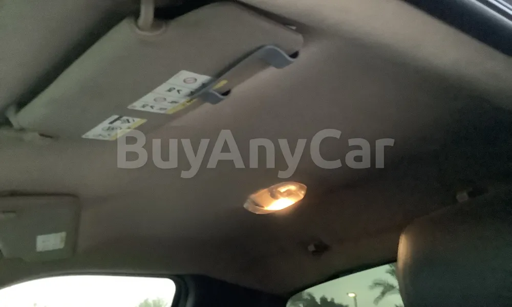 Vehicle photo 9