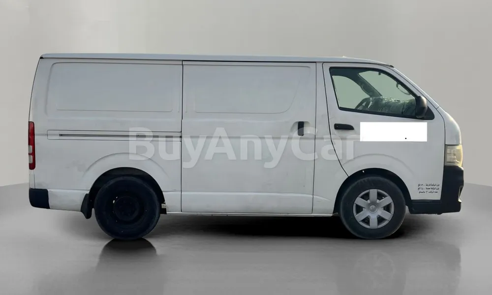 Vehicle photo 3