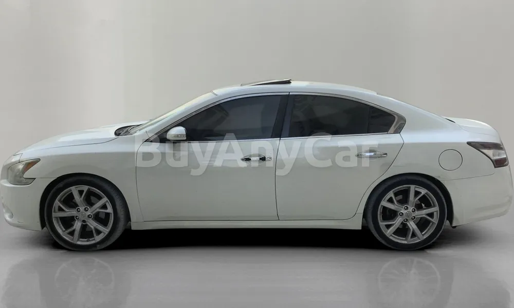 Vehicle photo 4