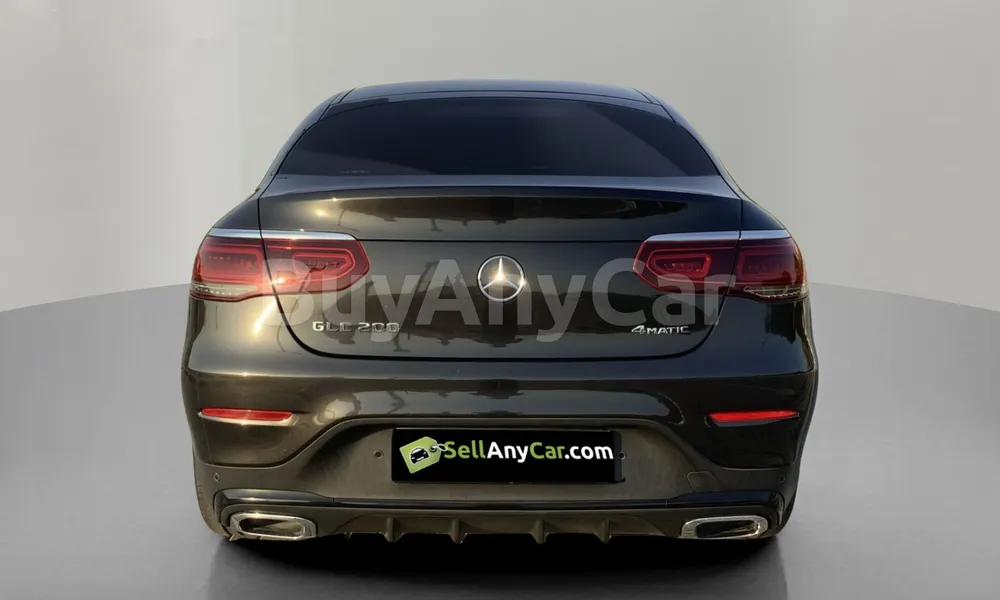 Vehicle photo 2