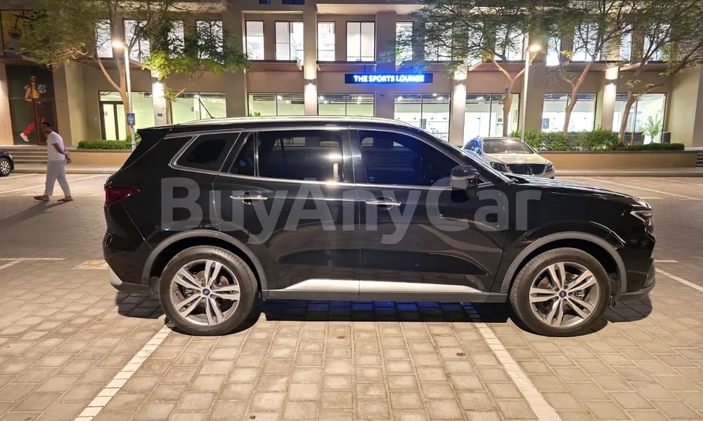 Vehicle photo 3