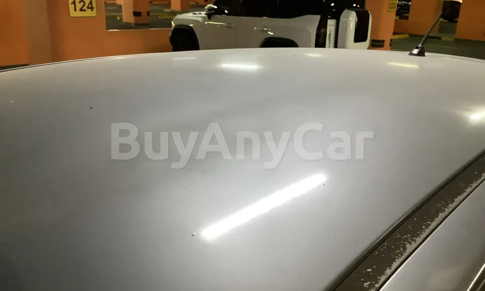 Vehicle photo 5