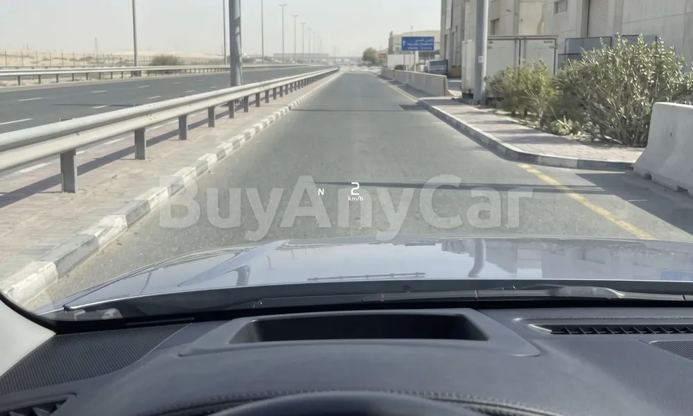 Vehicle photo 16