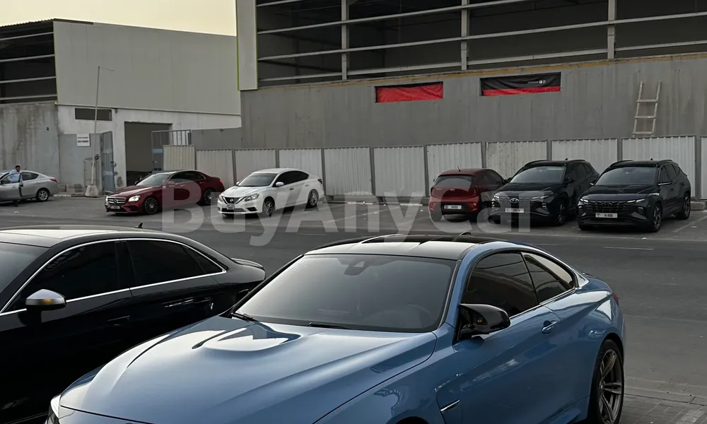 Vehicle photo 3