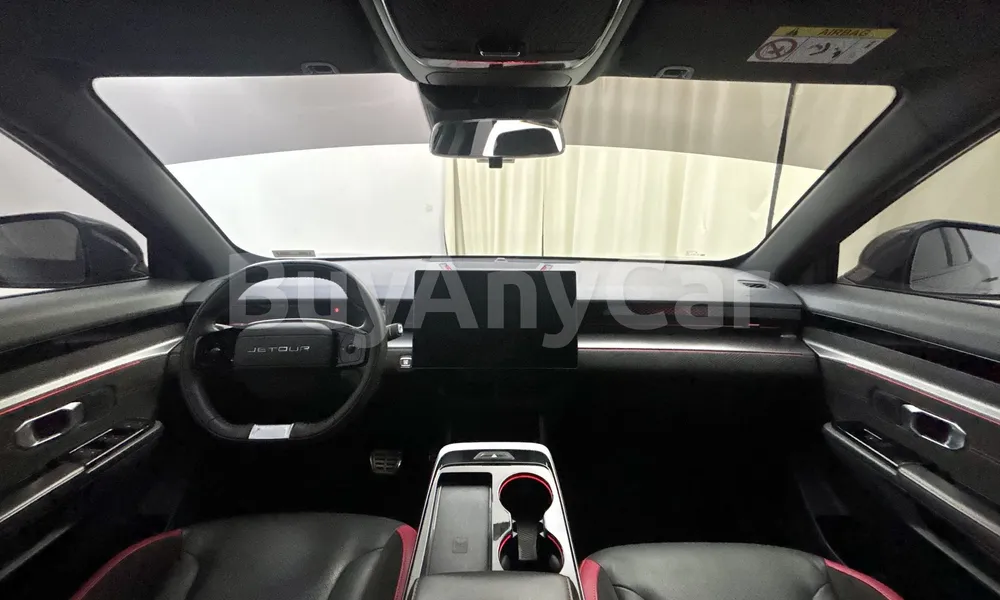 Vehicle photo 9