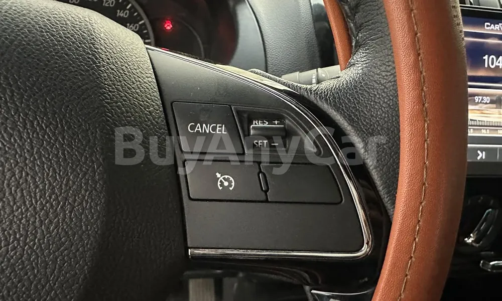 Vehicle photo 13