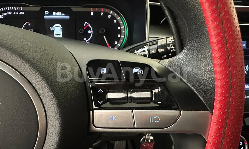 Vehicle photo 13