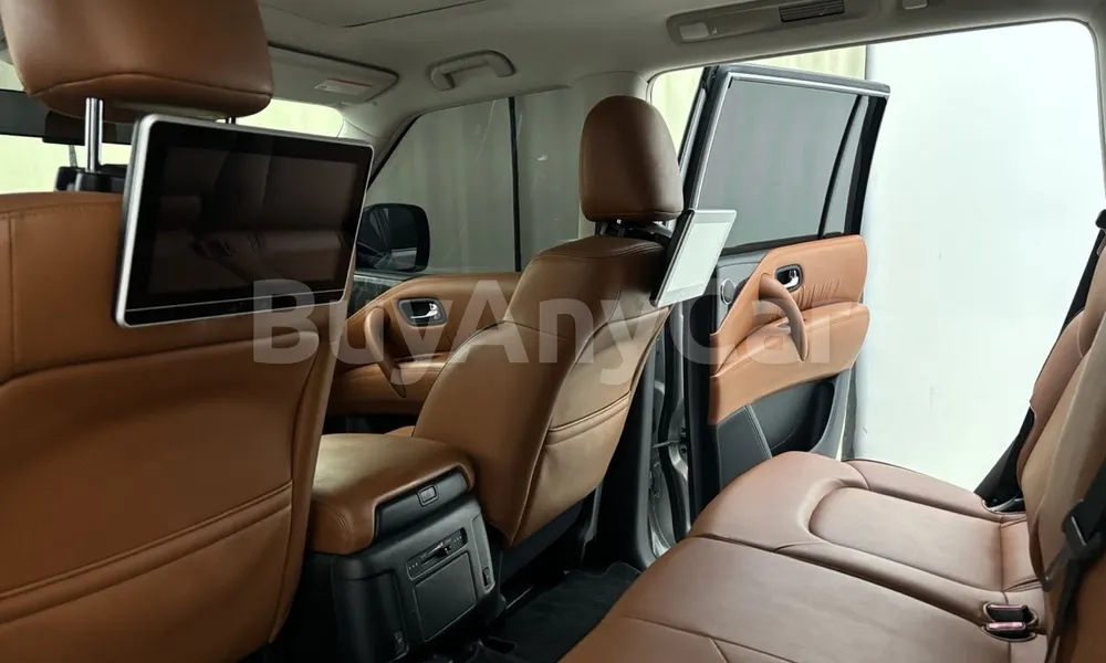 Vehicle photo 15