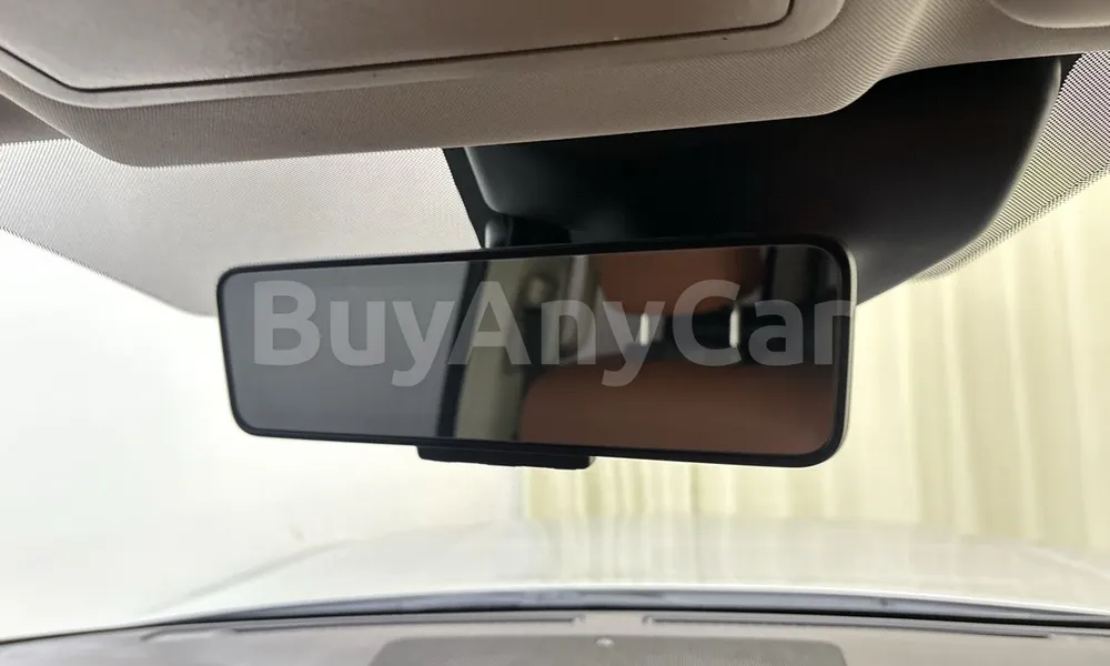 Vehicle photo 16