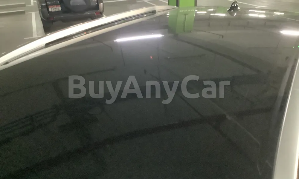 Vehicle photo 5