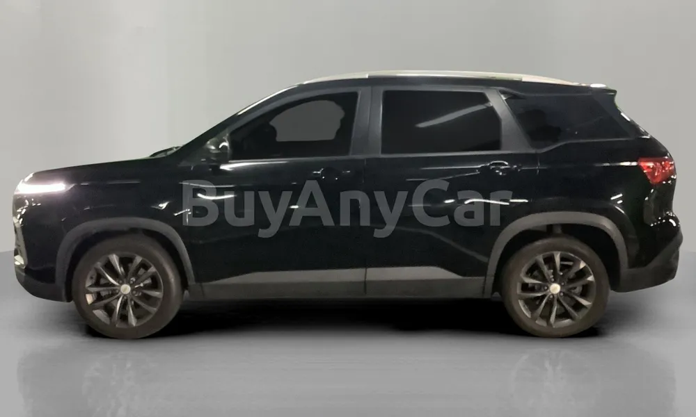 Vehicle photo 4