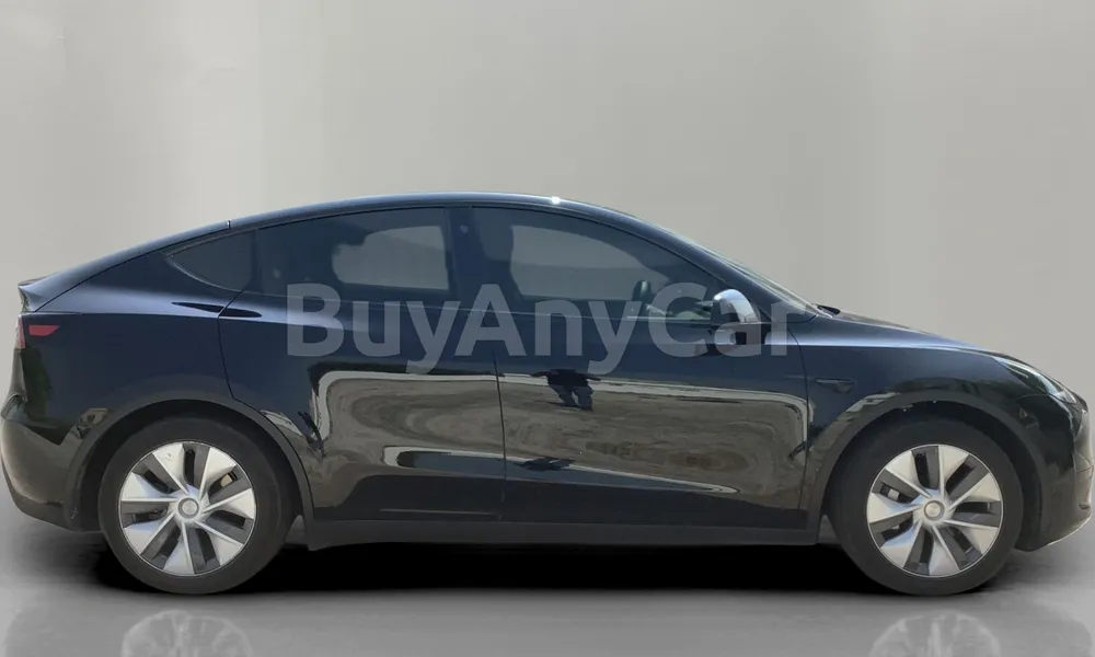 Vehicle photo 3