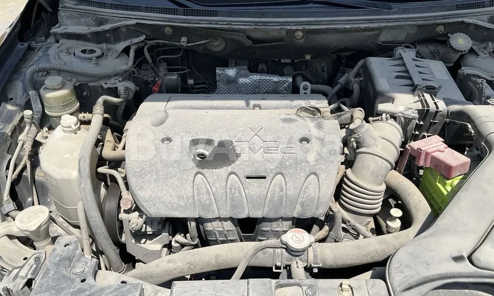 Vehicle photo 6