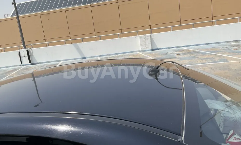 Vehicle photo 4