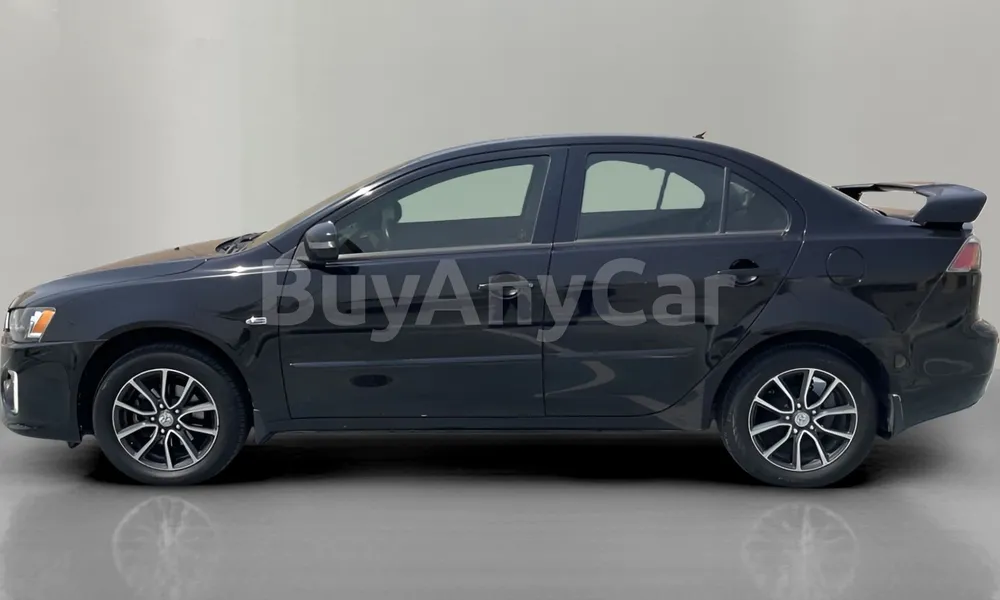 Vehicle photo 5