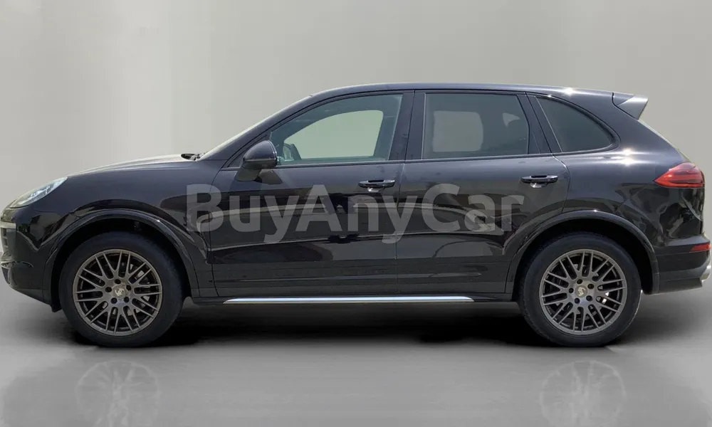 Vehicle photo 4